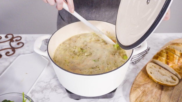 Co zrobić, jak zupa za słona?