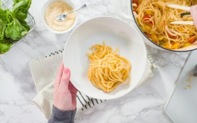 Jak przygotować sos do spaghetti, żeby podkreślić smak makaronu?