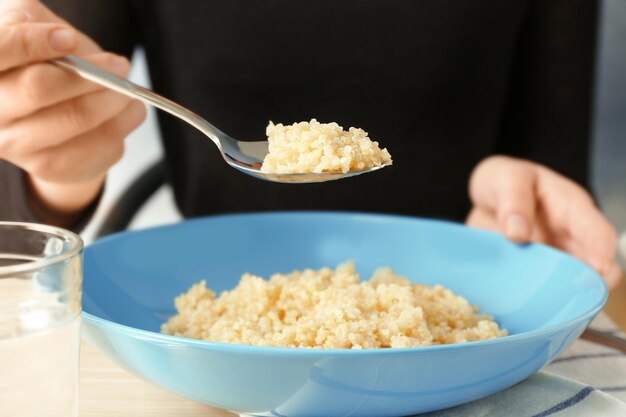 Kasza kuskus z czym podawać na szybki obiad?