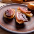 Pancetta czy guanciale do carbonary – co wybrać do włoskiego klasyka?