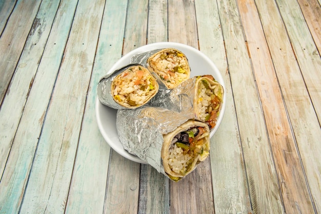 Burrito z ryżem czy bez – co wybrać na szybki lunch?