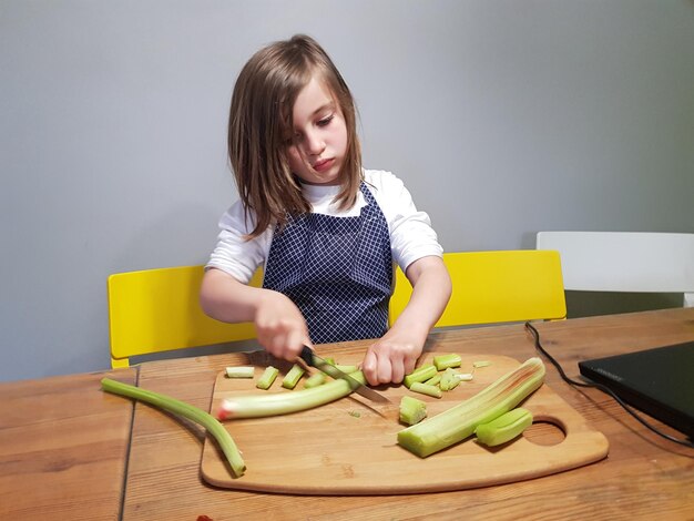 Co można zrobić z cukinii dla dzieci na zdrowy posiłek?